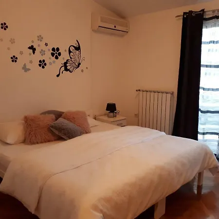 Sara Apartment